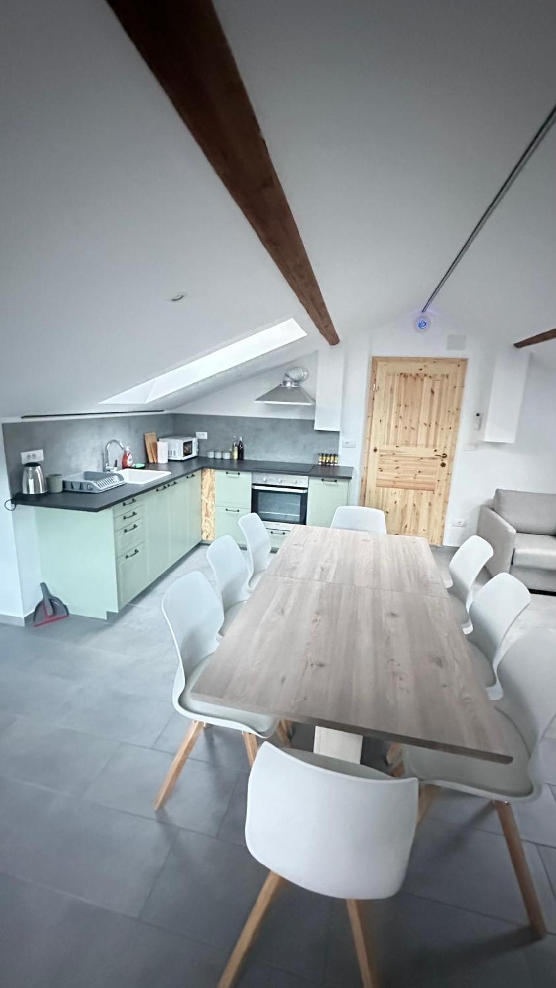 Old Square House - Hisa Na Starem Trgu Apartment Tolmin Bagian luar foto